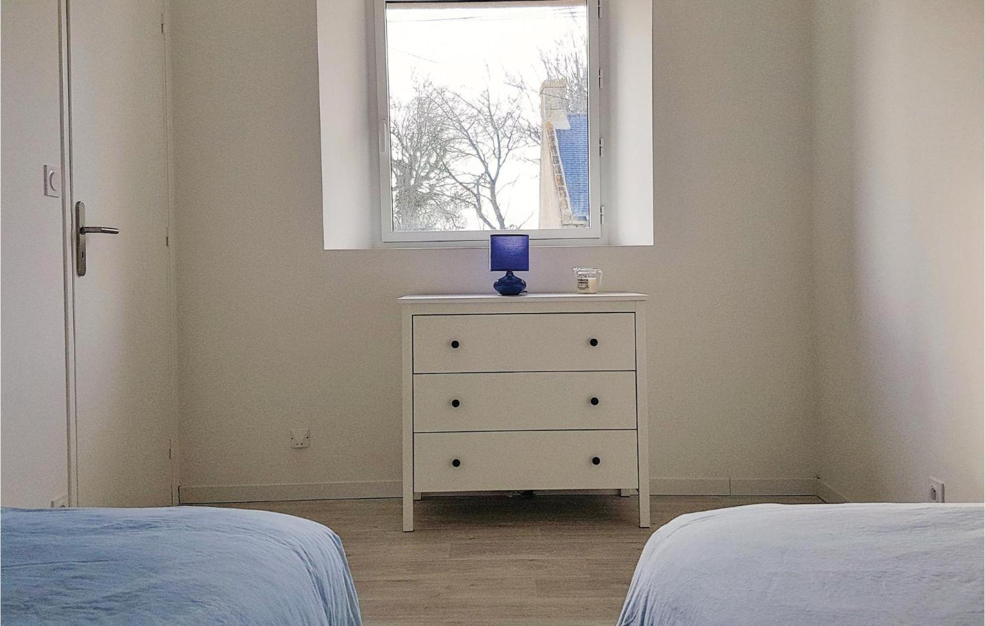 Beautiful Home In Erdeven With Kitchenette Esterno foto